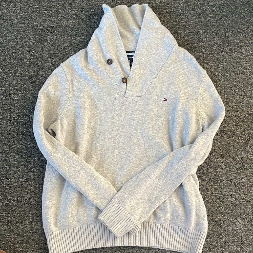 Men’s Tommy Hilfiger sweater